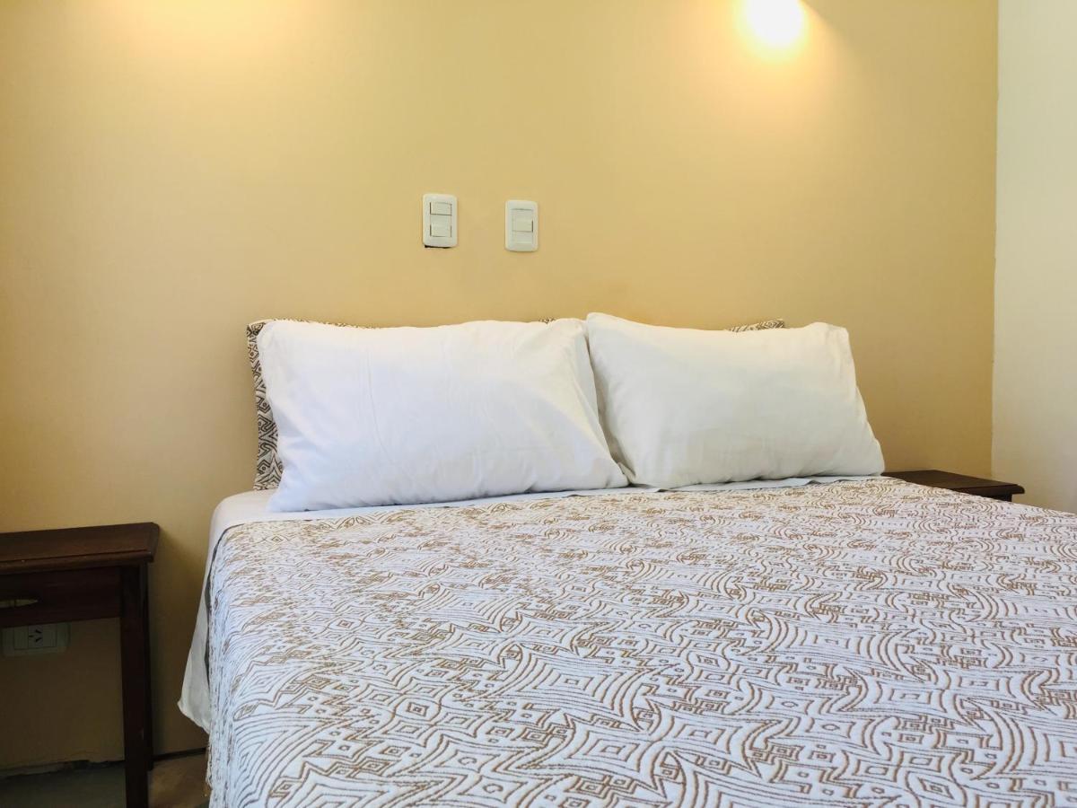 פונטה דל אסטה San Remo Punta Hotel מראה חיצוני תמונה